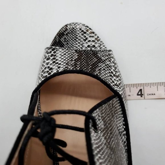 Midnight Velvet Womens Ankle Boots Shooties Black Gray Snake Print Slim Heel 8 M - Picture 6 of 10